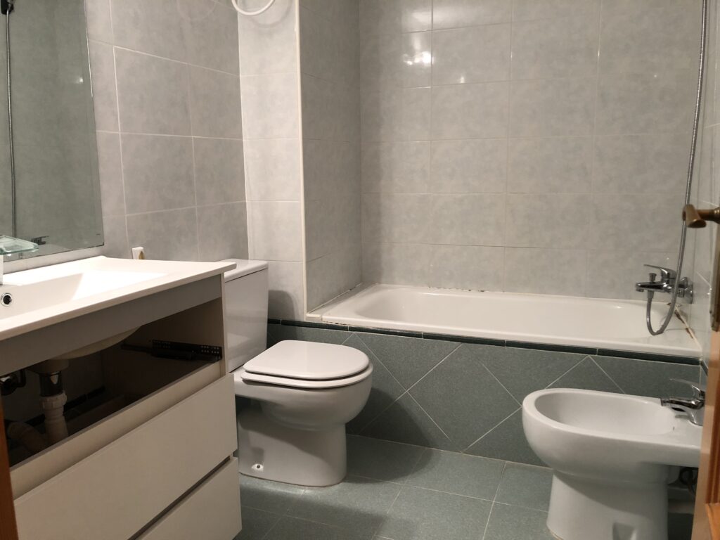 Reforma baño en Mallorca, antes